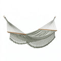 Hamac 300 x 100 cm en tissu vert sauge avec barres en bois style bohème